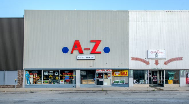 A-Z Jewelry & Swap Shop at 414 SW Adams Street in downtown Peoria.